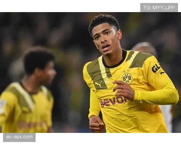 琼阿梅尼与贝林厄姆全能性对比:中场角色与战术结构差异分析 琼阿梅尼与贝林厄姆全能性对比:中场角色与战术结构差异分析